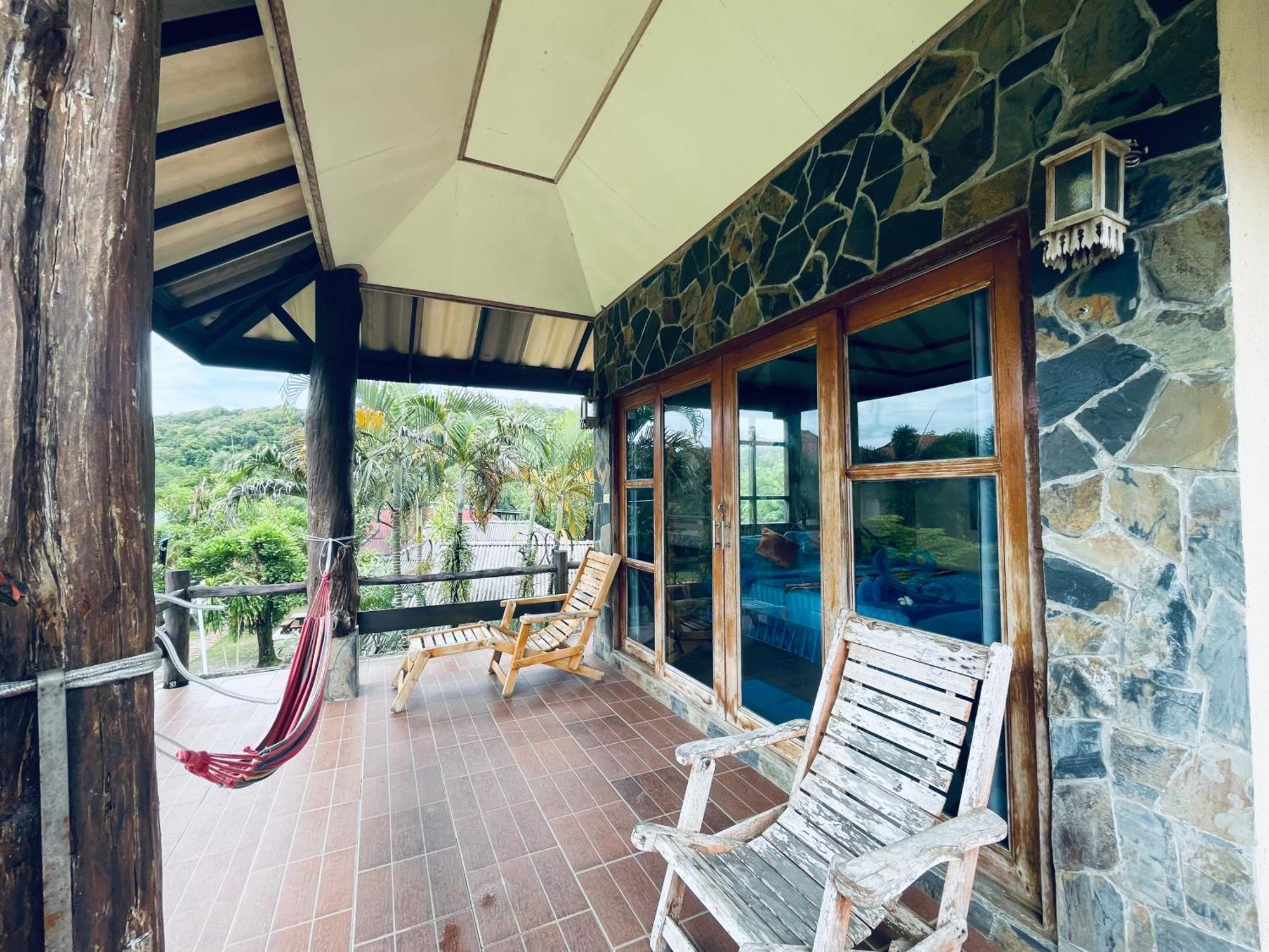 Markhouse Bungalow Ko Kut Extérieur photo
