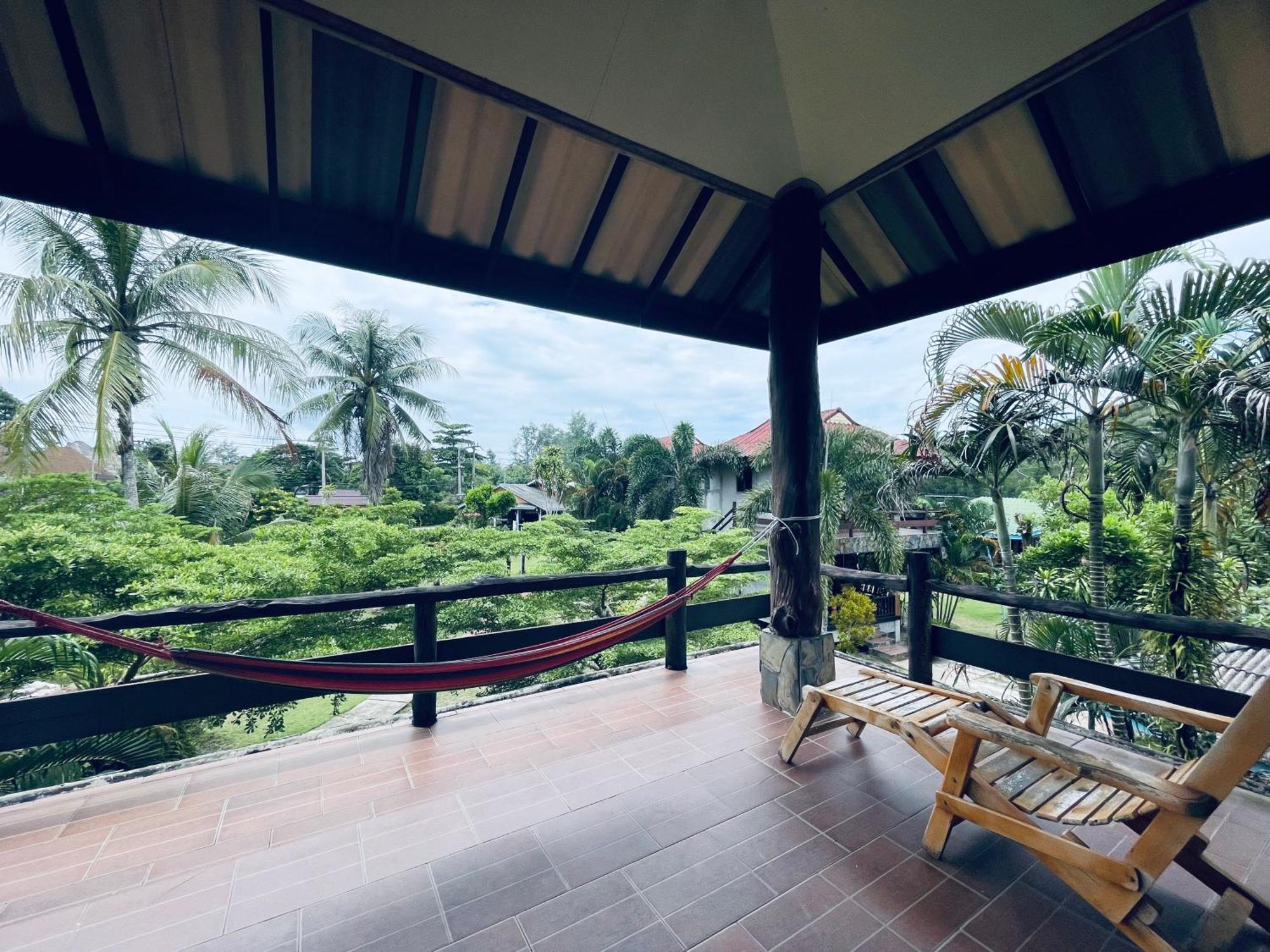 Markhouse Bungalow Ko Kut Extérieur photo