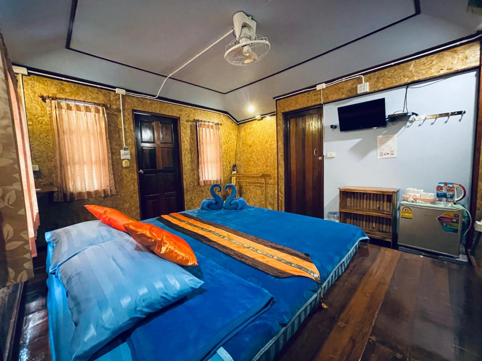 Markhouse Bungalow Ko Kut Extérieur photo