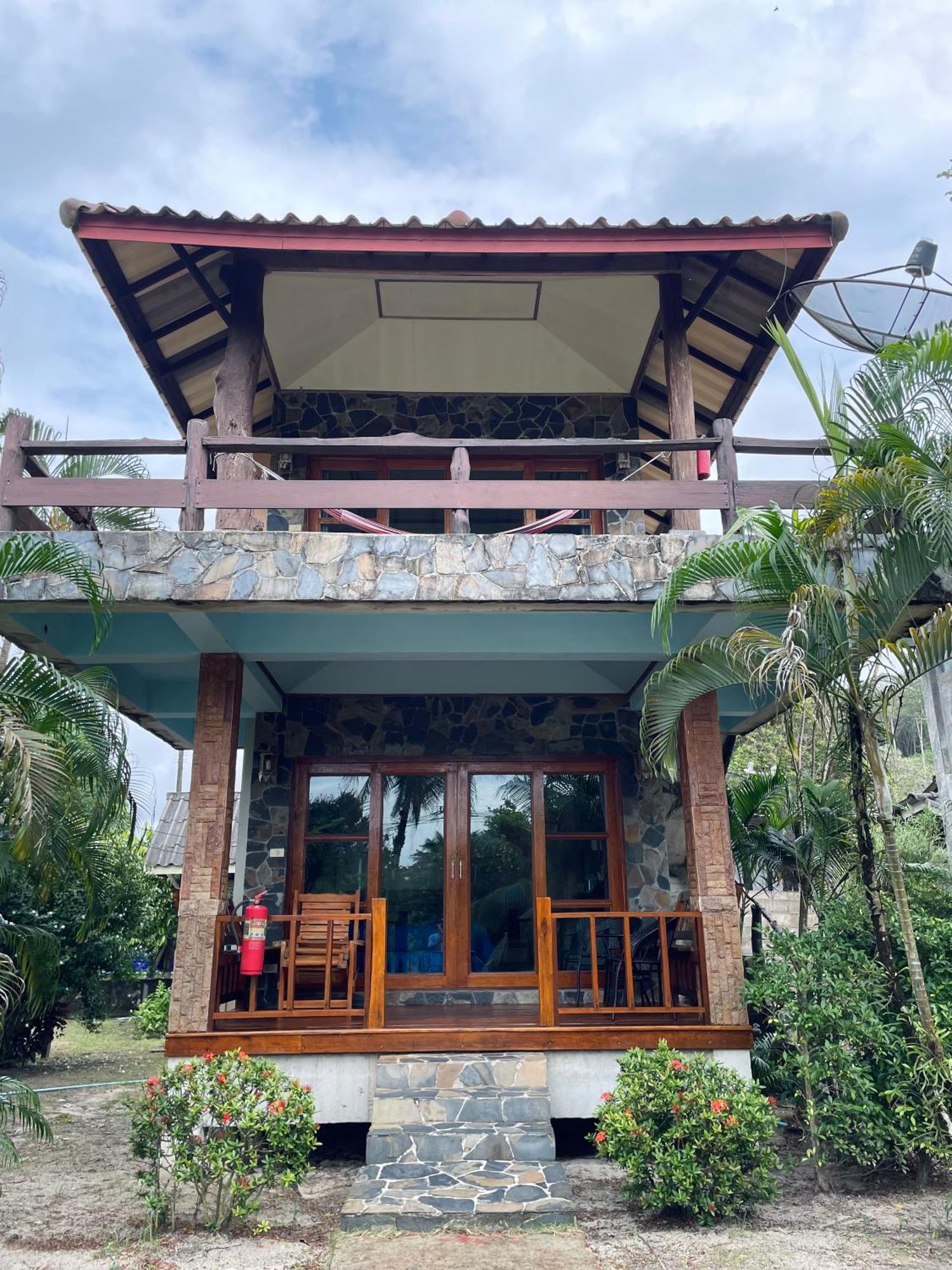 Markhouse Bungalow Ko Kut Extérieur photo
