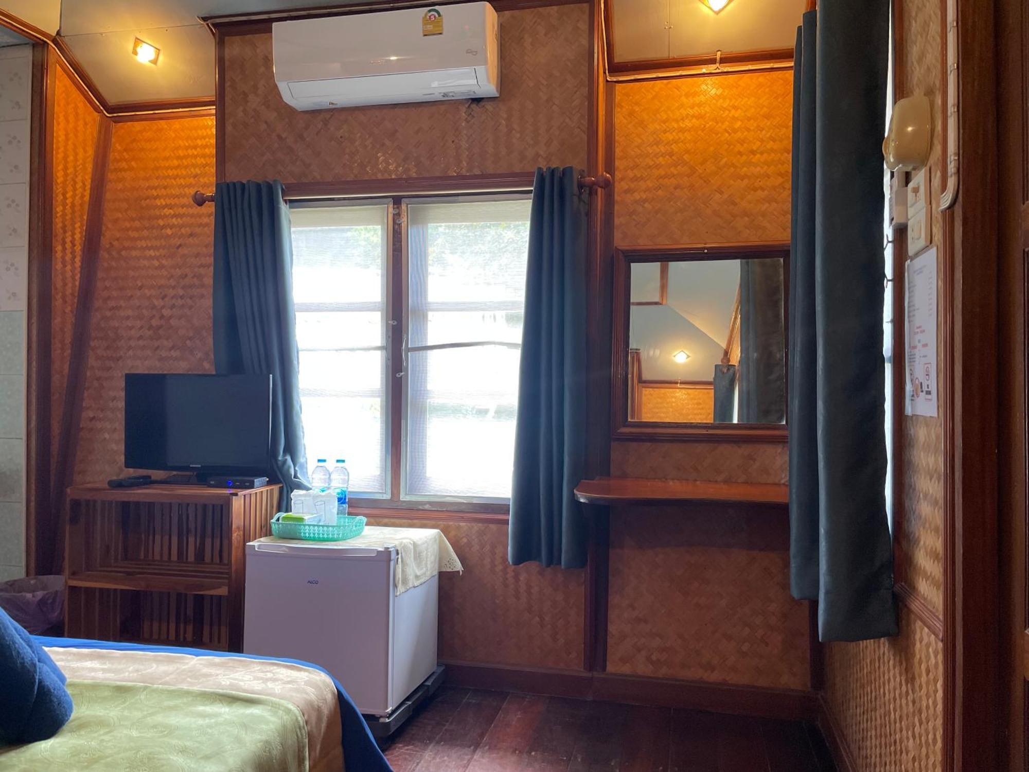 Markhouse Bungalow Ko Kut Extérieur photo
