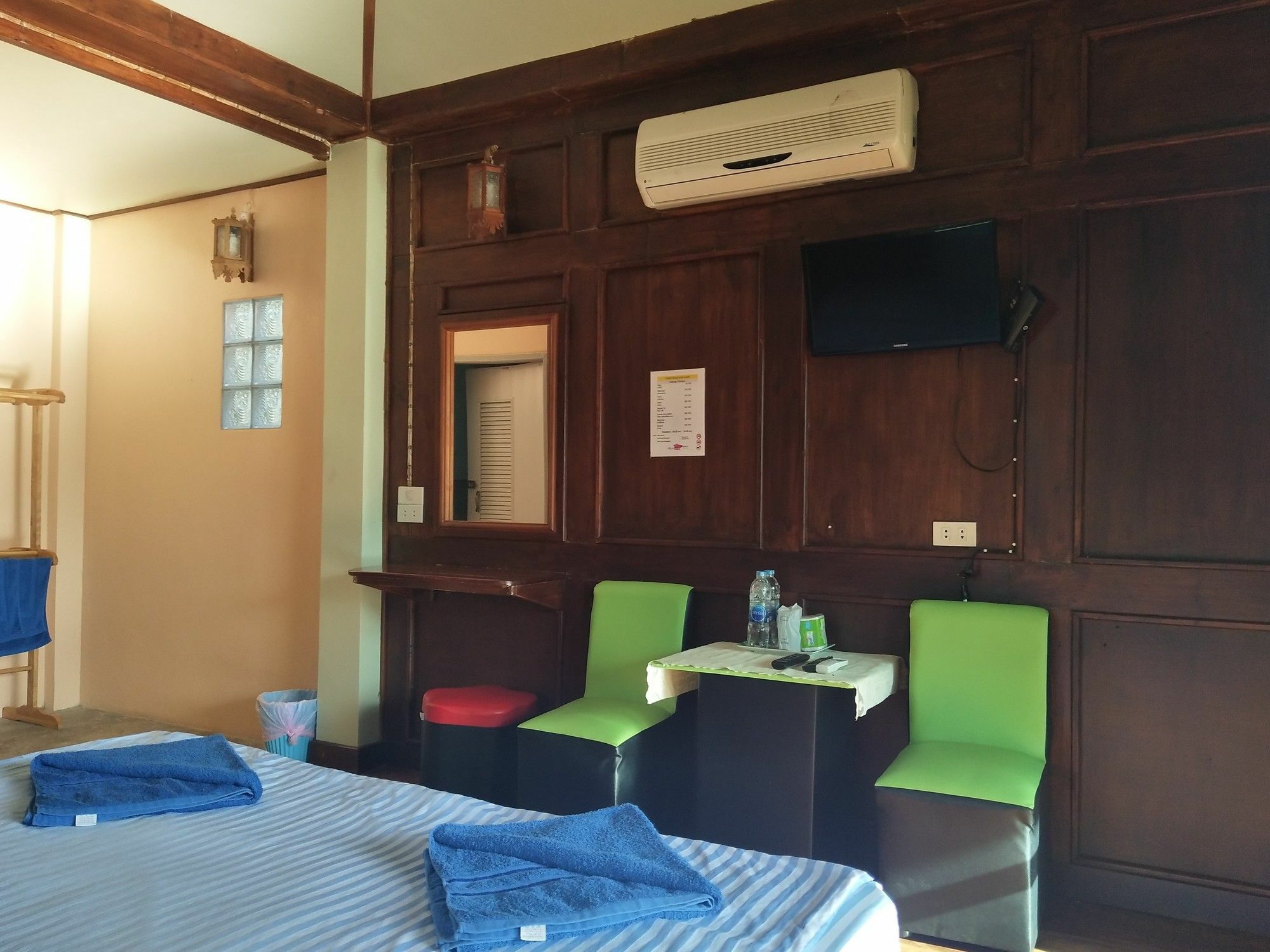 Markhouse Bungalow Ko Kut Extérieur photo